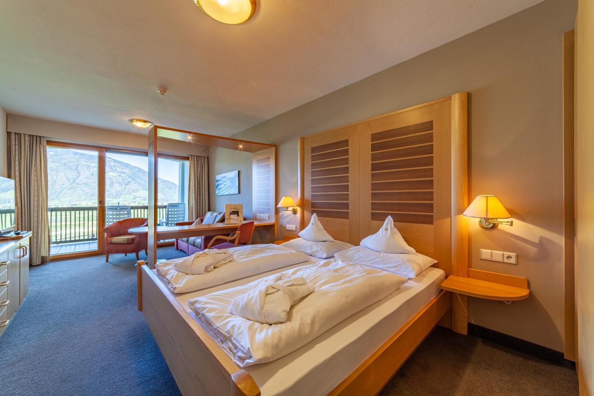 Hotel Tyrol Schenna Exterior photo